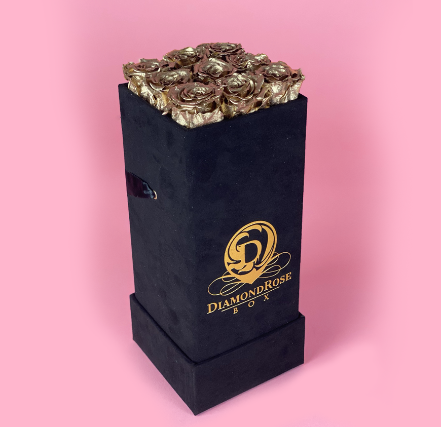 The Nine Carat Roses In a Velvet Box The Nine Carat Roses In a Velvet Box